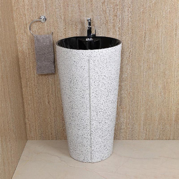 photo_5271804766952557673_y